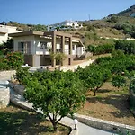 Vert House Near The Beach