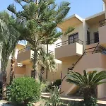 Lolas Apartment