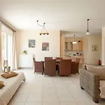 Villa Melenia 1