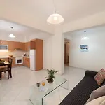 Evangelia'S Cozy House