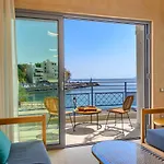 Asteria Seafront Luxury Apartment