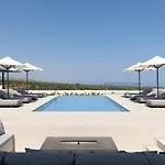 Caelum Villa, By Hellocrete