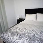 Epicenter Apartment - Heraklion
