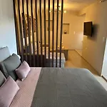 Nima Holiday Home