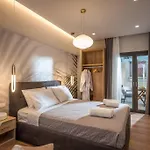 Amalia'S Luxury Apartment 3