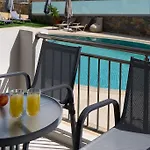 Comfy Apartmt Near Beach With Pool Dining Area