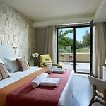 Mistral Hotel - For Solo Travelers