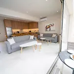 Royal House - Hersonissos Center - Sleeps 8