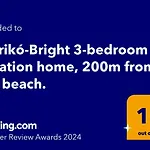 Patriko-Bright 3-Bedroom Vacation Home, 200M From The Beach.