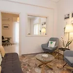 Sea View City Apartment 