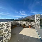 Rouvas Villas