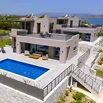 Imperium Luxury Villas-Sauna, Jacuzzi, Heated Pool & Gym-Chania