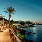 Maistrali Sea View Apartments