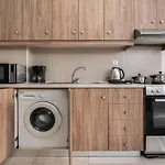 Neon Apartment, Modern, High Quality, Central Apt, Heraklion City