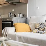 Neon Apartment, Modern, High Quality, Central Apt, Heraklion City