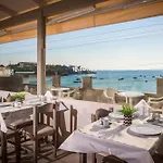 Thania Seaside Smotel - Adults Only