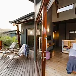 Rhino Ridge Safari Lodge