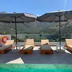 White Boutique Homes - Serenity