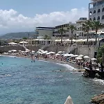 Khroma Luxury Suite 1 Beach Front Apartment