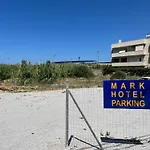 Mark Hotel