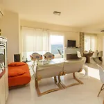 Rodanthi Villas
