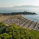 Molos Bay Hotel