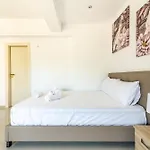 Elegant Suite 4 Near The Beach