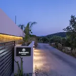 Villa Ekphrasis With Sea View And Jacuzzi