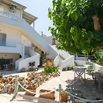 Vasileios Seaview Apartments