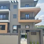Luana Monte Apartments