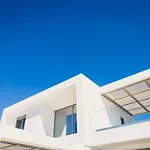 Starlight Villa Tropea -4Bd, 4Ba, 4Min To Beach_