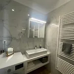 Leonidas House