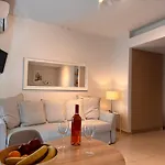 Alendra'S City Center Studio
