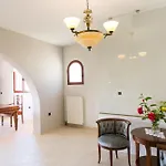 Grandpas House - Countryside Villa With Private Pool & Whirlpool Tub