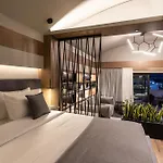 The Sand City Apartment With Outdoor Hot Tub