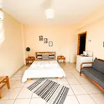 Lefteris Rooms