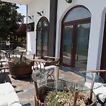 Villa Camellia