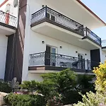 Villa Camellia