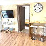 Renovated Loft Near The Center