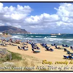 Pyrgos Beach Hotel Apartments