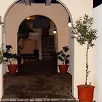 Doreen Suites
