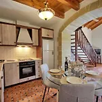 Villa Romantic Sevi By Posarellivillas