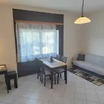 Manos Apartments