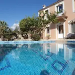 Villa Petra With Heated Pool