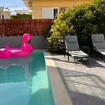 Cretesuites - Urban Villa With Pool - 500M To The Beach