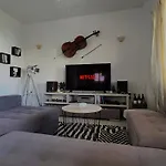 Zoi'S Apartment