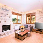 Villa Harmony In Kamilari And Villa Joy In Kamilari