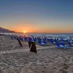 Lavris Seaside Apartment