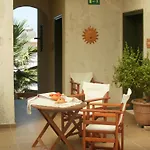 Aris Apartments