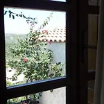 Fenareti Village House